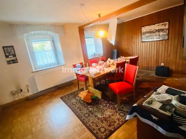 Einfamilienhaus Oberkotzau - 7 Zimmer, 215 m&sup2;, 115.000&euro; | Angebot:25714659
