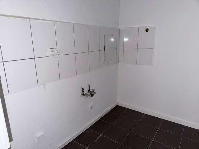 Etagenwohnung Plauen Alt Chrieschwitz - 3 Zimmer, 56 m&sup2;, 282&euro; | Angebot:25782390