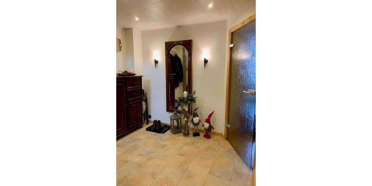 Reihenmittelhaus Reichenbach - 6 Zimmer, 161 m&sup2;, 125.000&euro; | Angebot:25864350