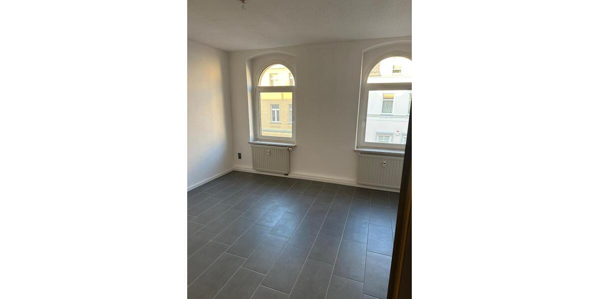Etagenwohnung Plauen Altstadt - 3 Zimmer, 66 m&sup2;, 395&euro; | Angebot:25992539
