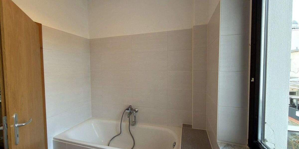 Etagenwohnung Plauen Haselbrunn - 2 Zimmer, 50 m&sup2;, 280&euro; | Angebot:25776616