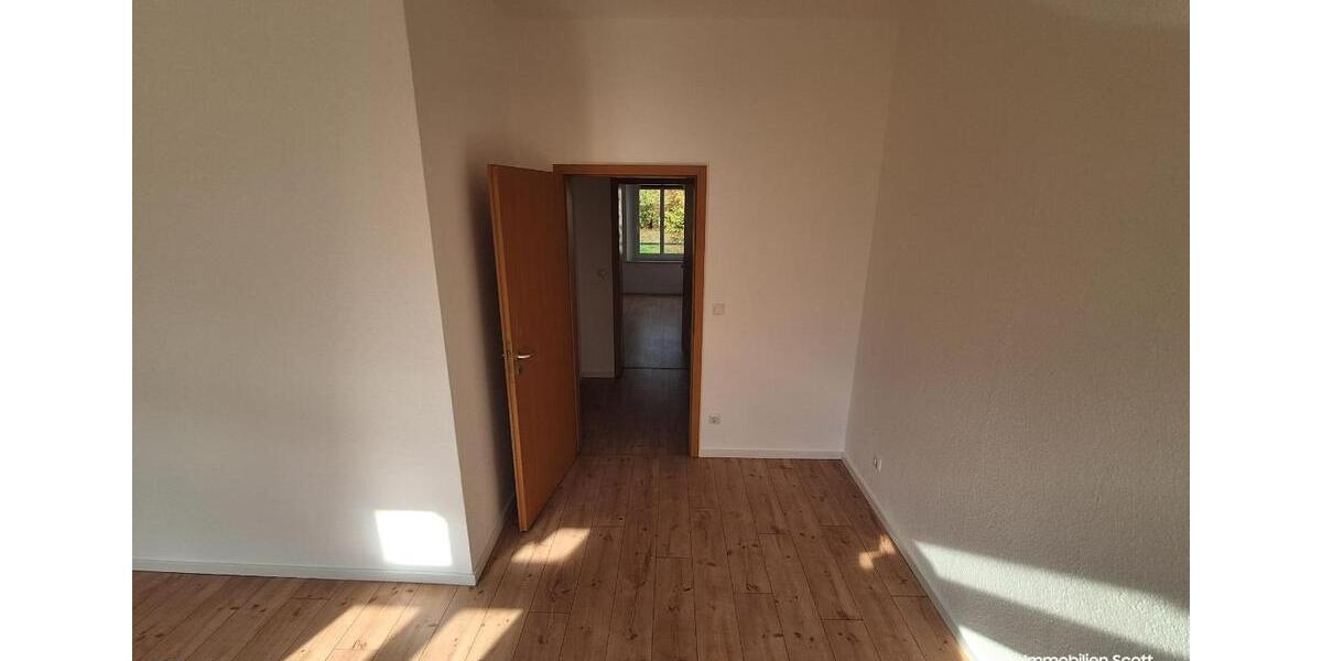 Etagenwohnung Plauen Bahnhofsvorstadt - 2 Zimmer, 57 m&sup2;, 300&euro; | Angebot:23248064