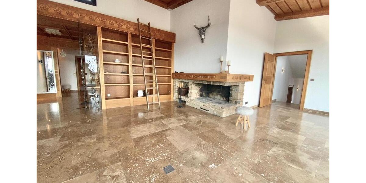 Einfamilienhaus Hof Neuhof - 5 Zimmer, 326 m&sup2;, 1.700&euro; | Angebot:26096955