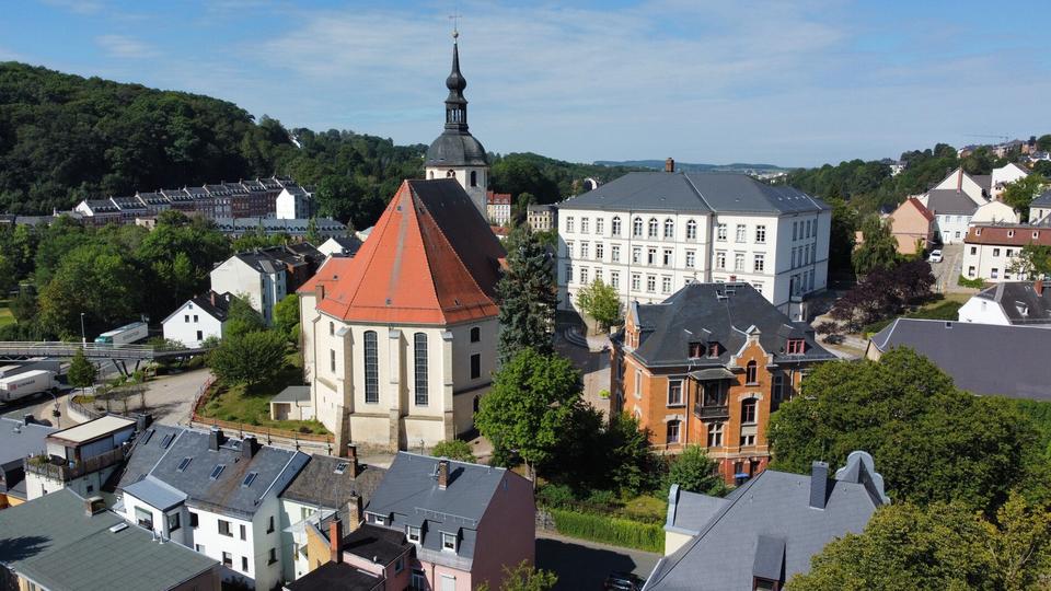 Dachgeschoßwohnung Reichenbach im Vogtland - 3 Zimmer, 74 m&sup2;, 450&euro; | Angebot:25219041