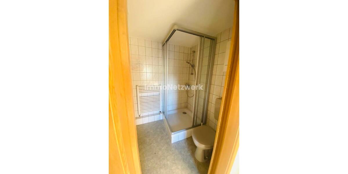 Einfamilienhaus Oberkotzau - 7 Zimmer, 215 m&sup2;, 140.000&euro; | Angebot:25714659