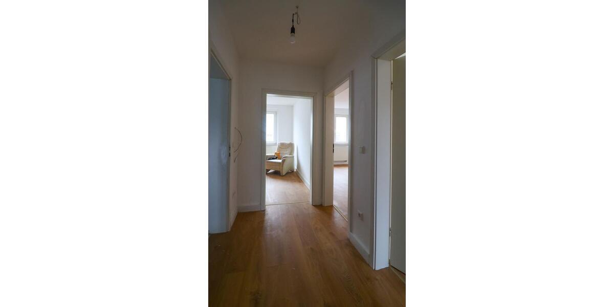 Etagenwohnung Plauen - 2 Zimmer, 50 m&sup2;, 300&euro; | Angebot:25538971