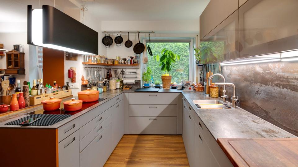 Mehrfamilienhaus, Wohnhaus Hof Altstadt - 6 Zimmer, 230 m&sup2;, 675.000&euro; | Angebot:26285212