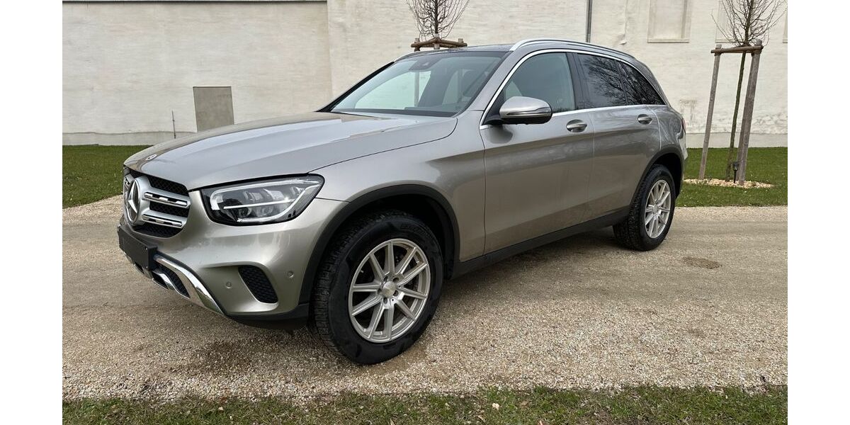 Mercedes-Benz GLC 220 123.860 km 34.900 &euro; Berg 95180