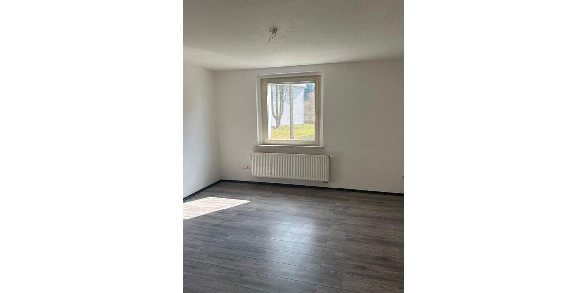 Etagenwohnung Netzschkau - 2 Zimmer, 53 m&sup2;, 266&euro; | Angebot:25879192