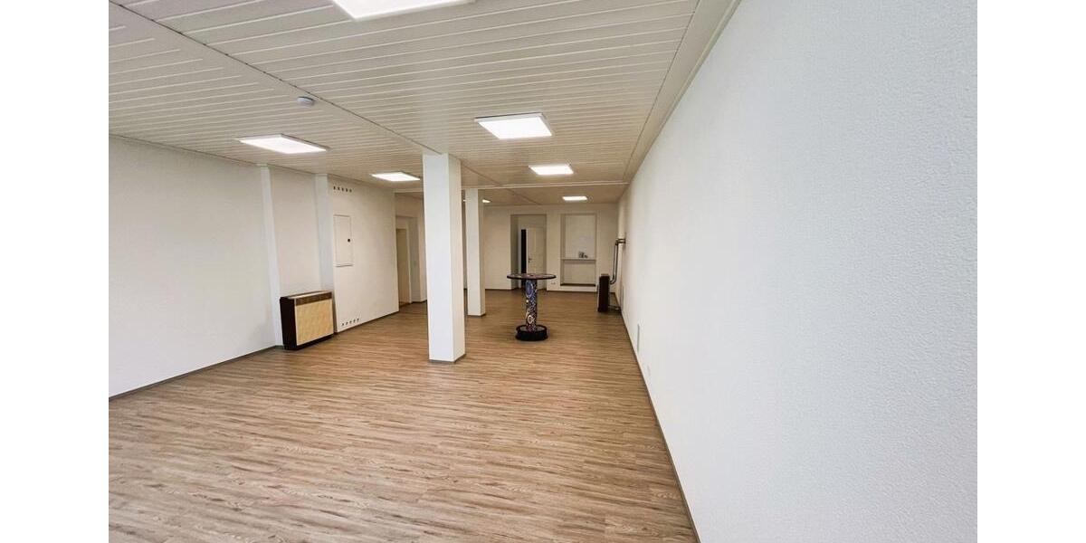 Gewerbeobjekt Hof Altstadt - 700&euro; | Angebot:24503842