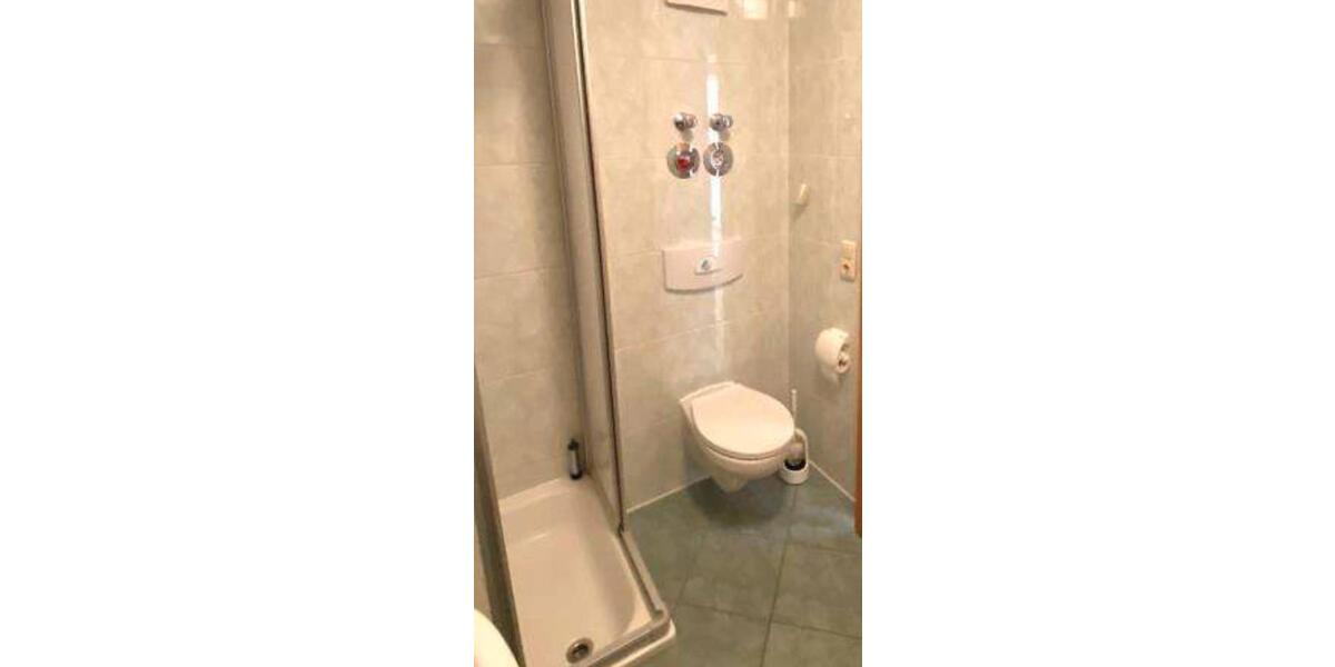 Etagenwohnung Plauen - 2 Zimmer, 61 m&sup2;, 267&euro; | Angebot:24847702