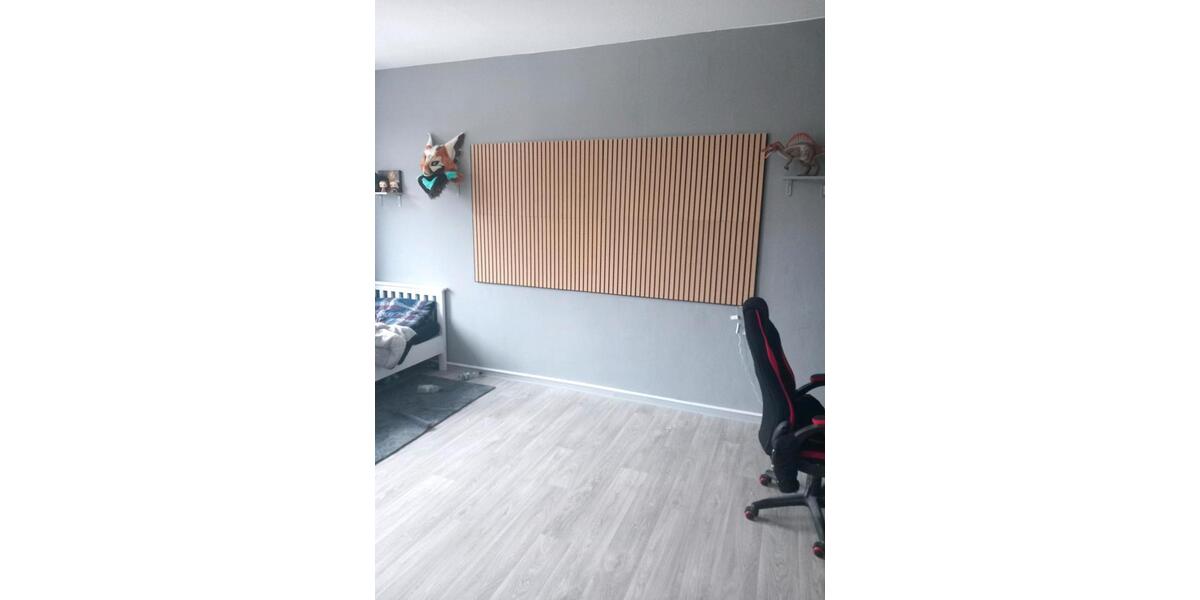 Erdgeschoßwohnung Ellefeld - 3 Zimmer, 100 m&sup2;, 700&euro; | Angebot:24845008