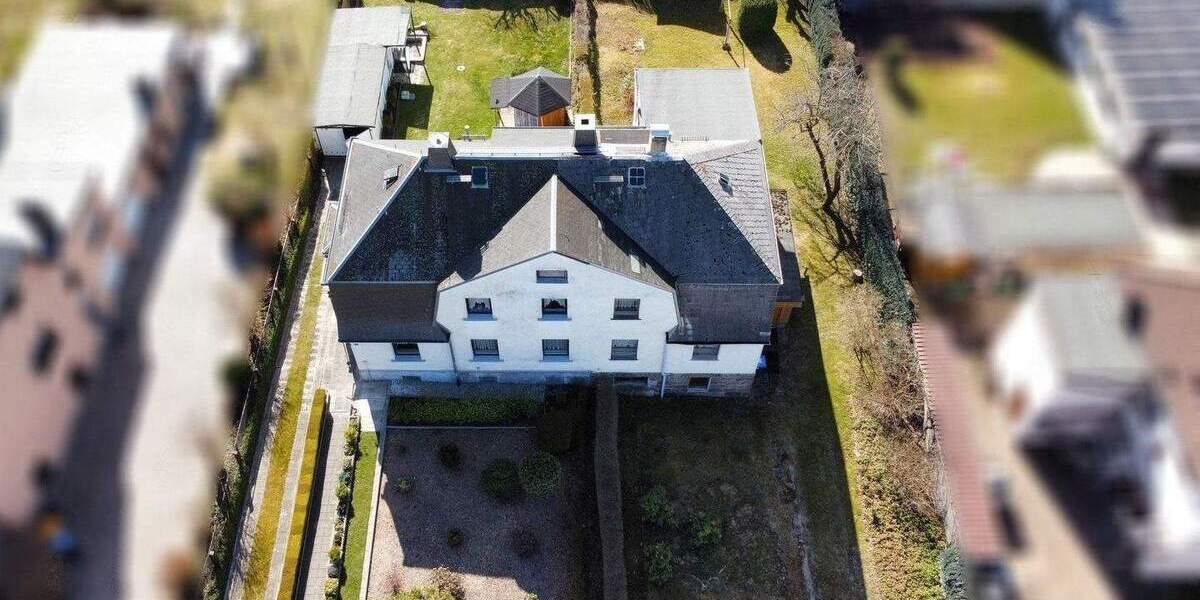 Mehrfamilienhaus, Wohnhaus Rodewisch - 8 Zimmer, 200 m&sup2;, 149.000&euro; | Angebot:25662136