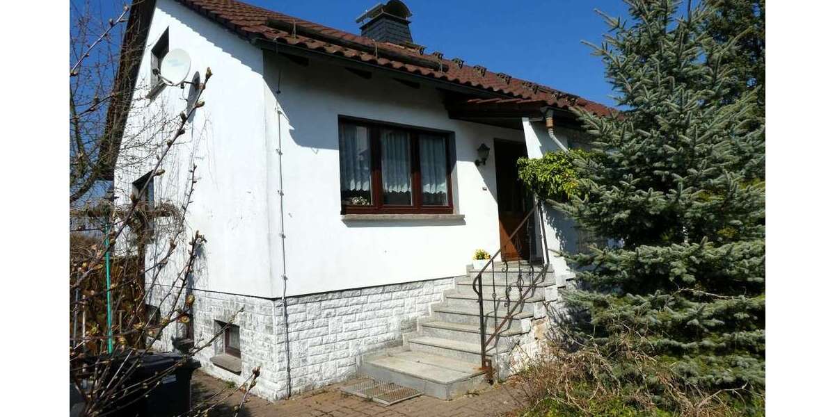 Einfamilienhaus Greiz - 6 Zimmer, 135 m&sup2;, 250.000&euro; | Angebot:25911343