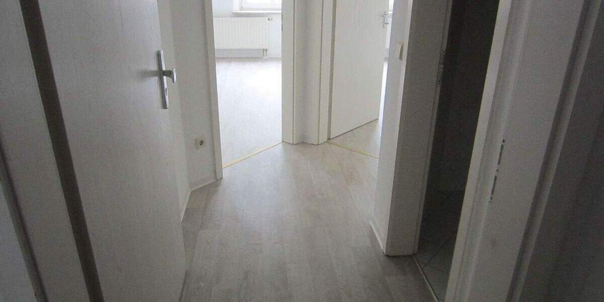 Etagenwohnung Plauen Stadtmitte - 2 Zimmer, 41 m&sup2;, 215&euro; | Angebot:26731328