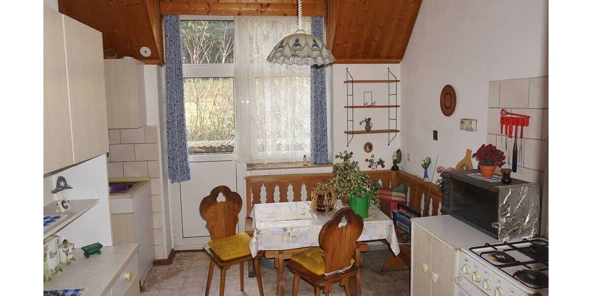 Mehrfamilienhaus, Wohnhaus Adorf - 8 Zimmer, 200 m&sup2;, 121.000&euro; | Angebot:25997740