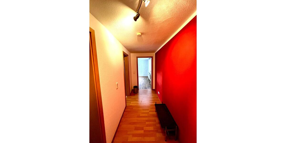 Dachgeschoßwohnung Klingenthal - 3 Zimmer, 66 m&sup2;, 330&euro; | Angebot:18971520