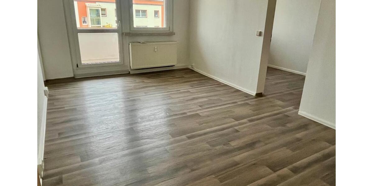 Etagenwohnung Oelsnitz (Vogtland) - 3 Zimmer, 58 m&sup2;, 316&euro; | Angebot:23732778