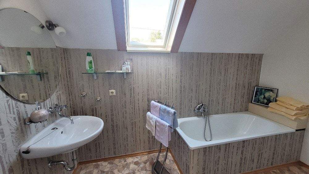 Mehrfamilienhaus, Wohnhaus Klingenthal Sachsenberg - 9 Zimmer, 230 m&sup2;, 159.000&euro; | Angebot:25662125