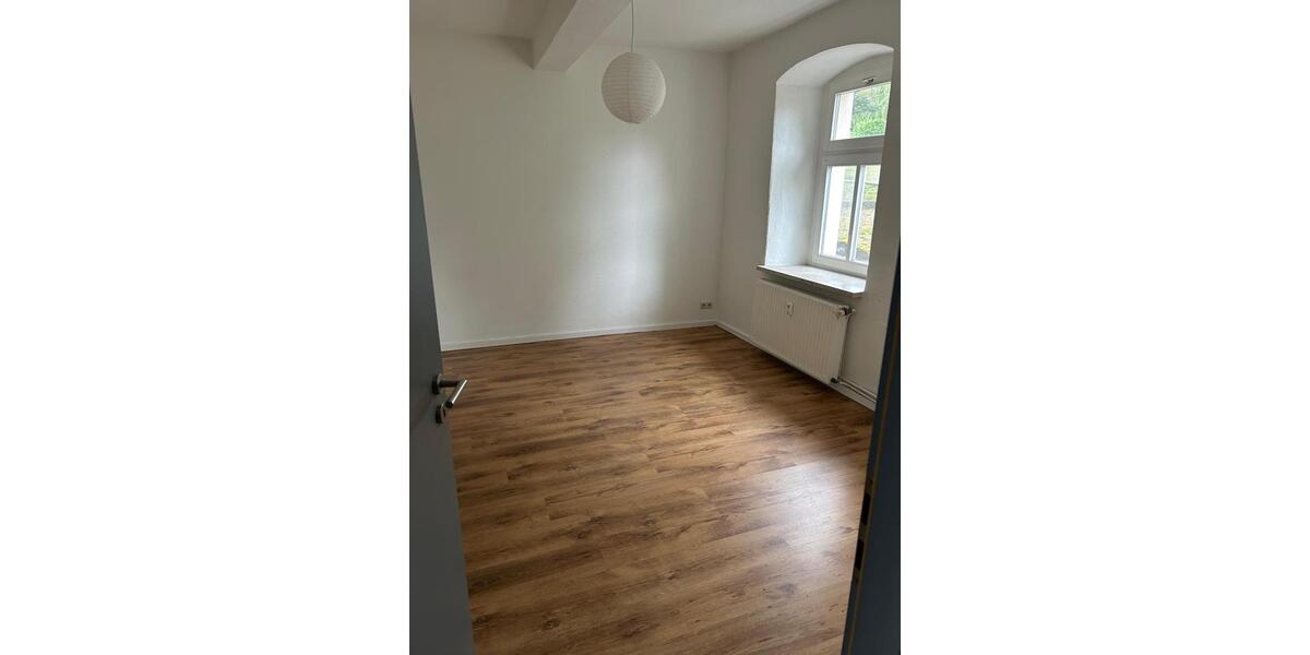 Erdgeschoßwohnung Mohlsdorf-Teichwolframsdorf Teichwolframsdorf - 2 Zimmer, 44 m&sup2;, 260&euro; | Angebot:25543323
