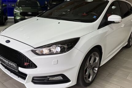 Ford Focus 85.000 km 15.900 &euro; Plauen 08525