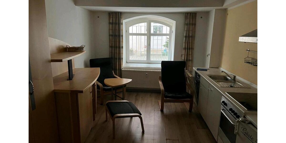 Erdgeschoßwohnung Neumark - 4 Zimmer, 140 m&sup2;, 80.000&euro; | Angebot:25299465