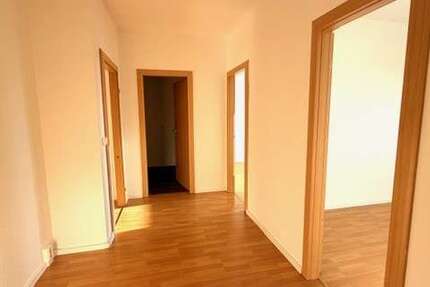 Wohnung Plauen Chrieschwitz - 6 Zimmer, 125 m&sup2;, 615&euro; | Angebot:25518876