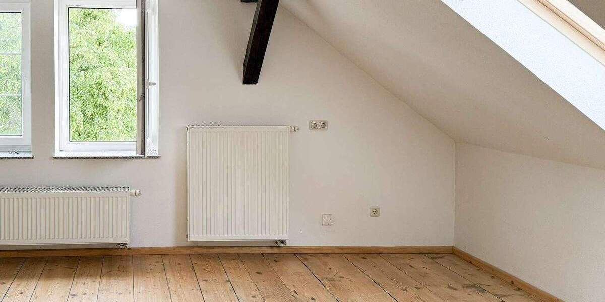 Einfamilienhaus Greiz - 8 Zimmer, 288 m&sup2;, 189.000&euro; | Angebot:25666812