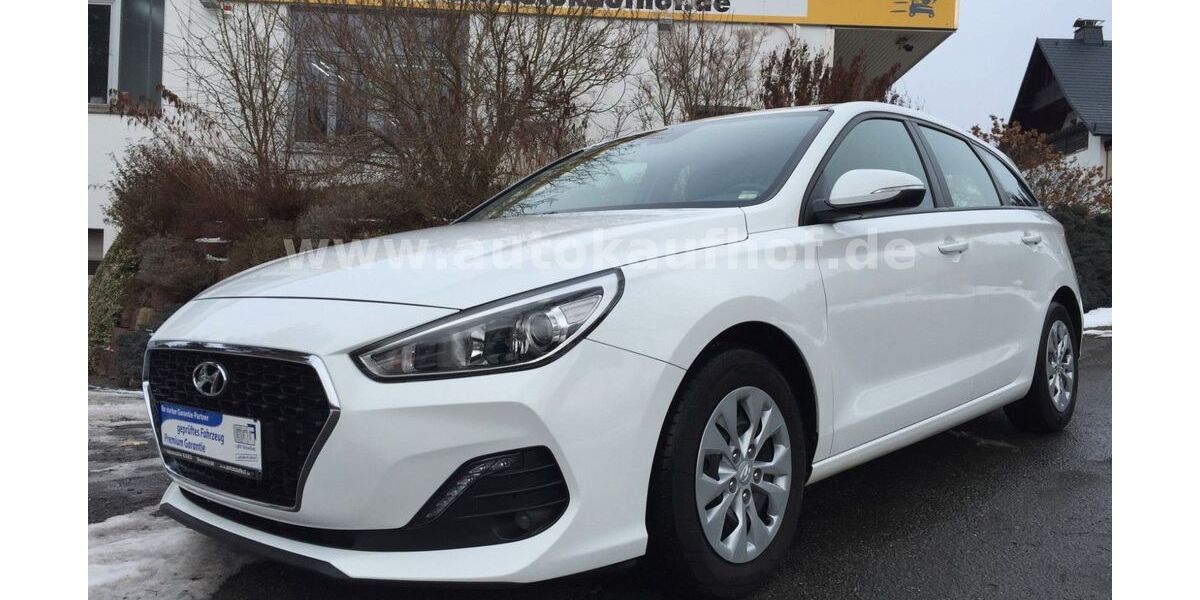 Hyundai i30 83.926 km 12.490 &euro; Neuensalz - Mechelgrün 08541