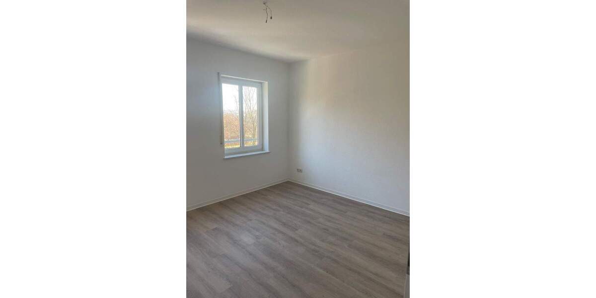 Etagenwohnung Plauen Preißelpöhl - 2 Zimmer, 78 m&sup2;, 429&euro; | Angebot:25662572