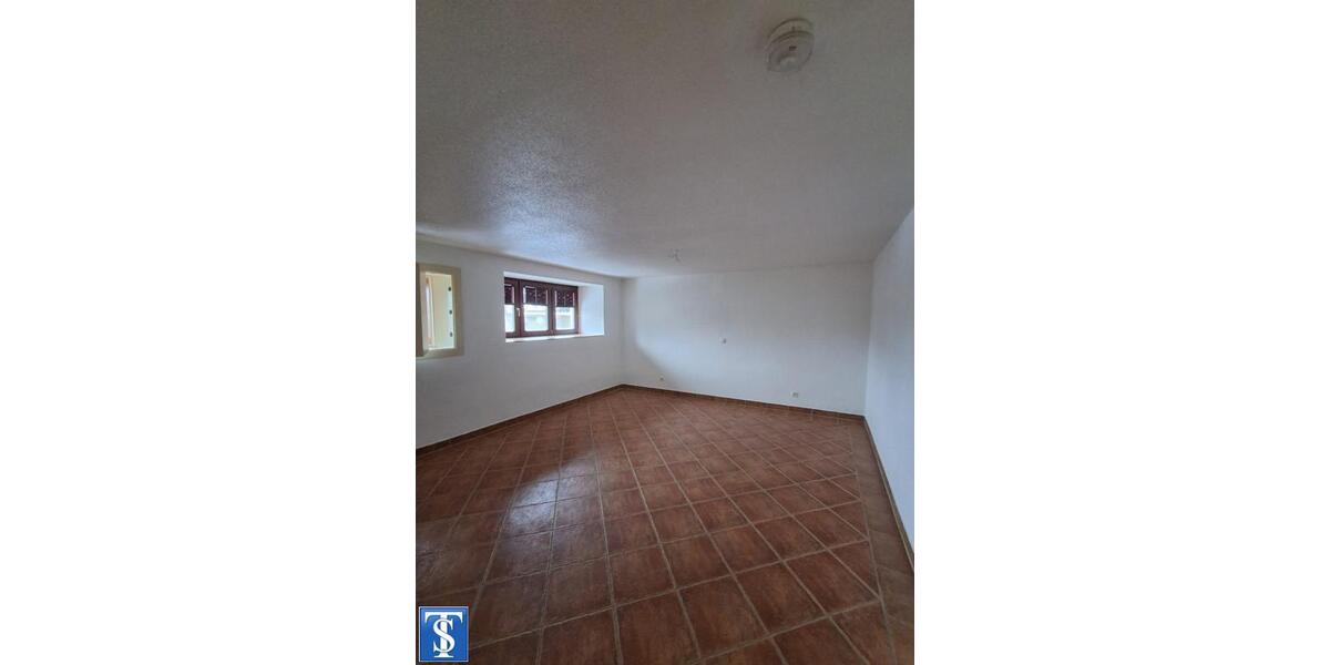 Etagenwohnung Reichenbach im Vogtland - 2.5 Zimmer, 83 m&sup2;, 414&euro; | Angebot:24214762