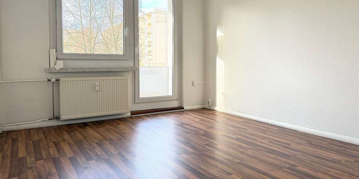 Etagenwohnung Plauen Chrieschwitz - 3 Zimmer, 56 m&sup2;, 282&euro; | Angebot:25518873