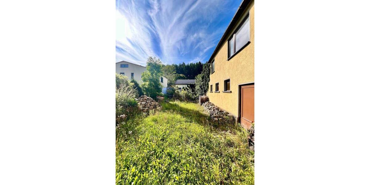 Mehrfamilienhaus, Wohnhaus Lengenfeld - 4 Zimmer, 150 m&sup2;, 83.000&euro; | Angebot:25708235