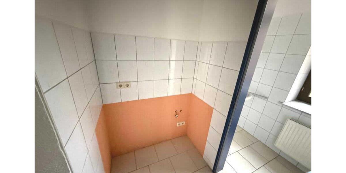 Erdgeschoßwohnung Reichenbach im Vogtland - 2 Zimmer, 70 m&sup2;, 330&euro; | Angebot:21558276