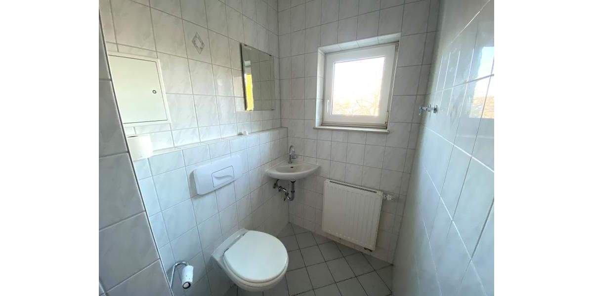 Etagenwohnung Plauen Ostvorstadt - 2 Zimmer, 74 m&sup2;, 370&euro; | Angebot:25776512