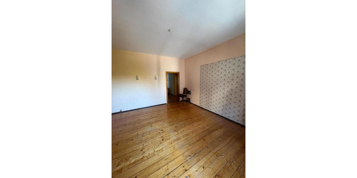 Reihenhaus Reichenbach im Vogtland - 6 Zimmer, 140 m&sup2;, 130.000&euro; | Angebot:25418602