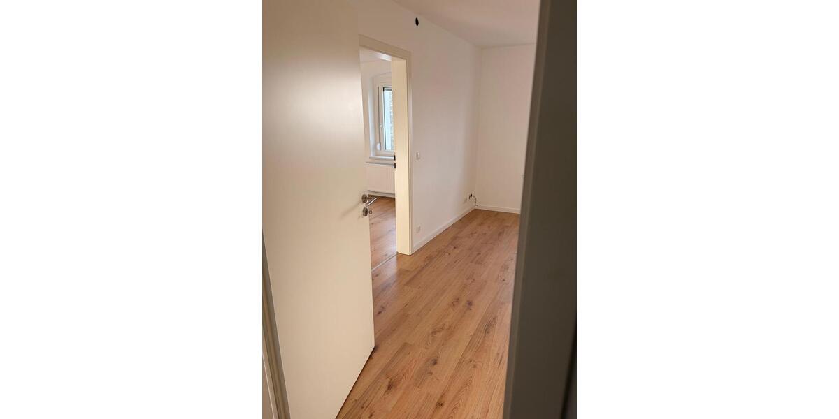 Etagenwohnung Rehau - 4 Zimmer, 76 m&sup2;, 700&euro; | Angebot:26580912