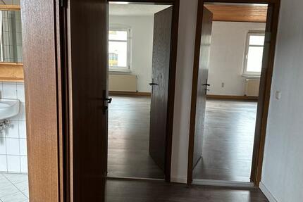 Wohnung Auma-Weidatal Weidatal - 3 Zimmer, 90 m&sup2;, 750&euro; | Angebot:25139547