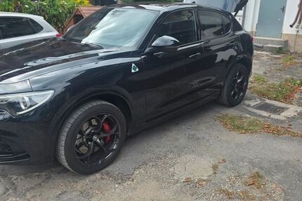 Alfa Romeo Stelvio 89.000 km 43.000 &euro; Reichenbach 08468