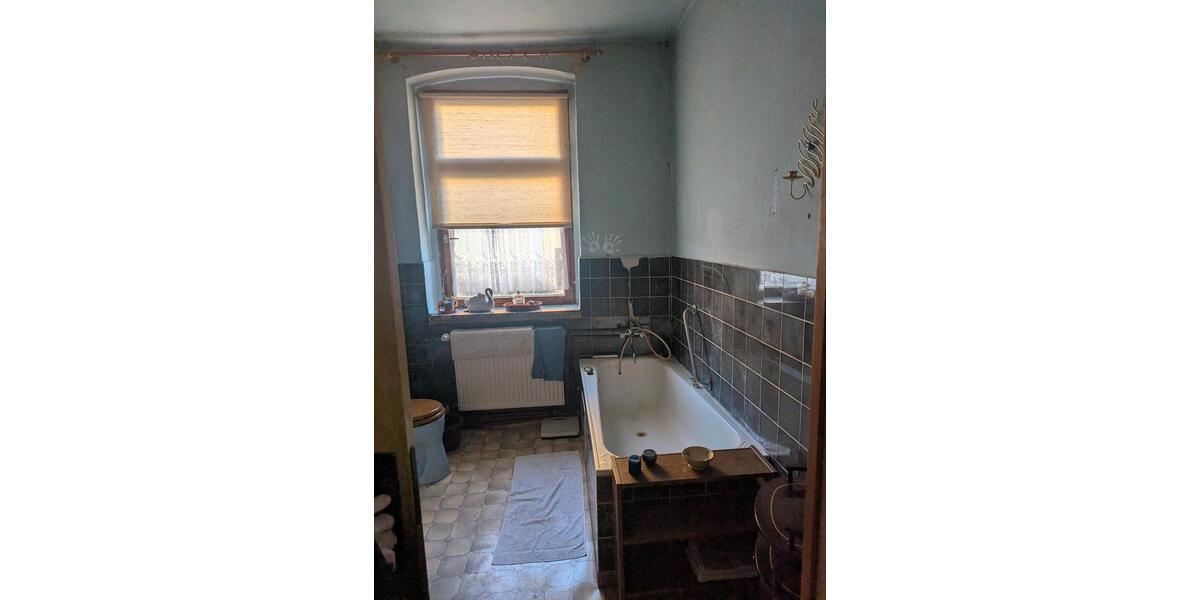 Reihenhaus Auerbach/Vogtland Vogtland - 12 Zimmer, 150 m&sup2;, 45.000&euro; | Angebot:26786740