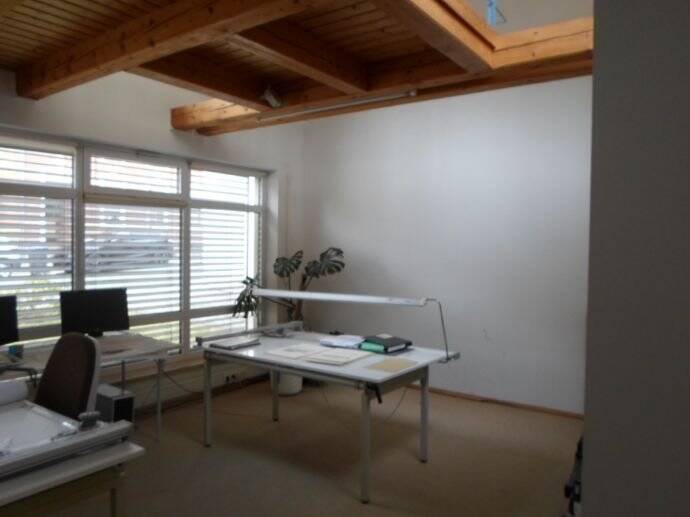 Einfamilienhaus Treuen - 5 Zimmer, 203 m&sup2;, 149.000&euro; | Angebot:25693218