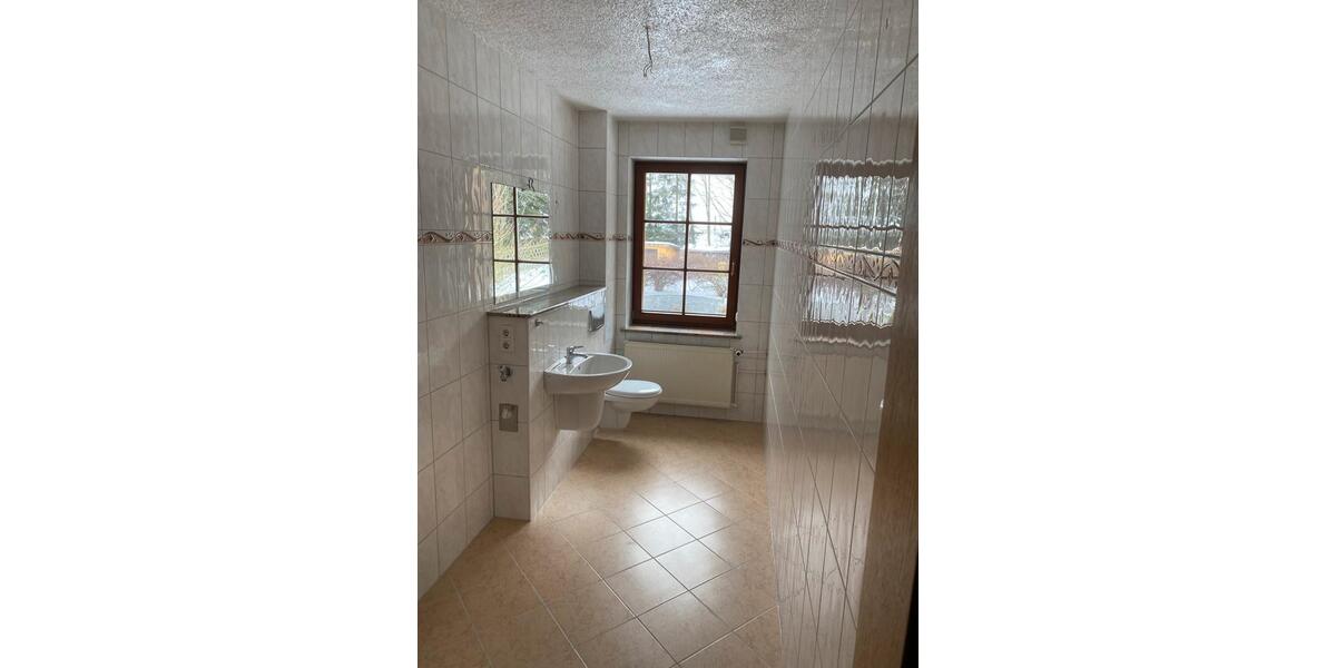 Mehrfamilienhaus, Wohnhaus Crinitzberg - 10 Zimmer, 182 m&sup2;, 375.000&euro; | Angebot:25721283