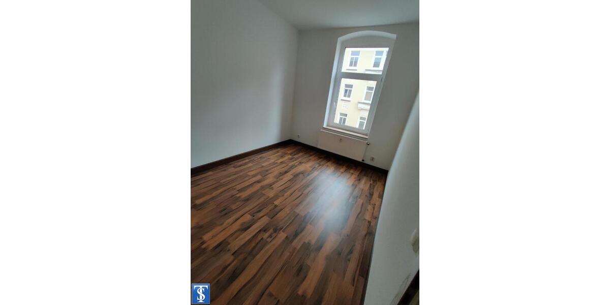 Etagenwohnung Plauen - 4 Zimmer, 92 m&sup2;, 550&euro; | Angebot:25710534