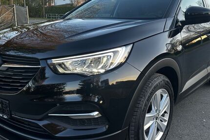 Opel Grandland (X) 131.280 km 11.450 &euro; Oberkotzau 95145