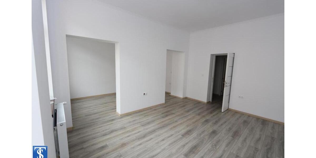 Etagenwohnung Plauen - 3 Zimmer, 120 m&sup2;, 600&euro; | Angebot:24183247
