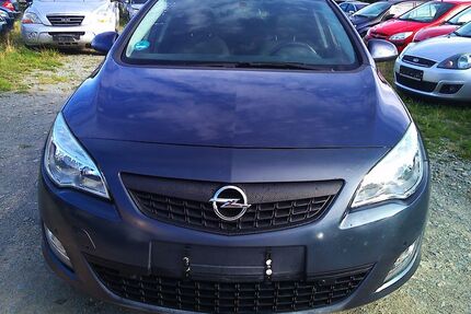 Opel Astra 143.000 km 2.350 &euro; Plauen 08523