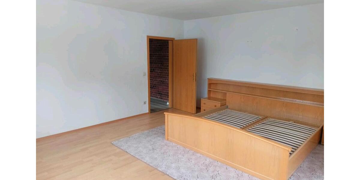 Etagenwohnung Falkenstein/Vogtland Vogtland - 3 Zimmer, 112 m&sup2;, 760&euro; | Angebot:25172000