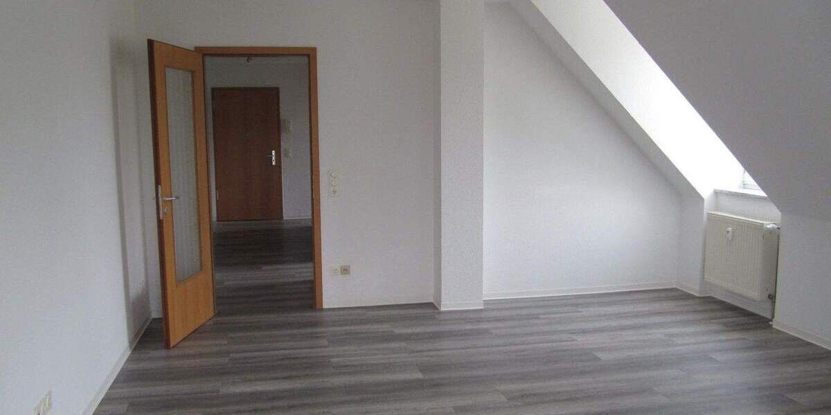 Etagenwohnung Muldenhammer Tannenbergsthal - 2 Zimmer, 64 m&sup2;, 350&euro; | Angebot:25799461