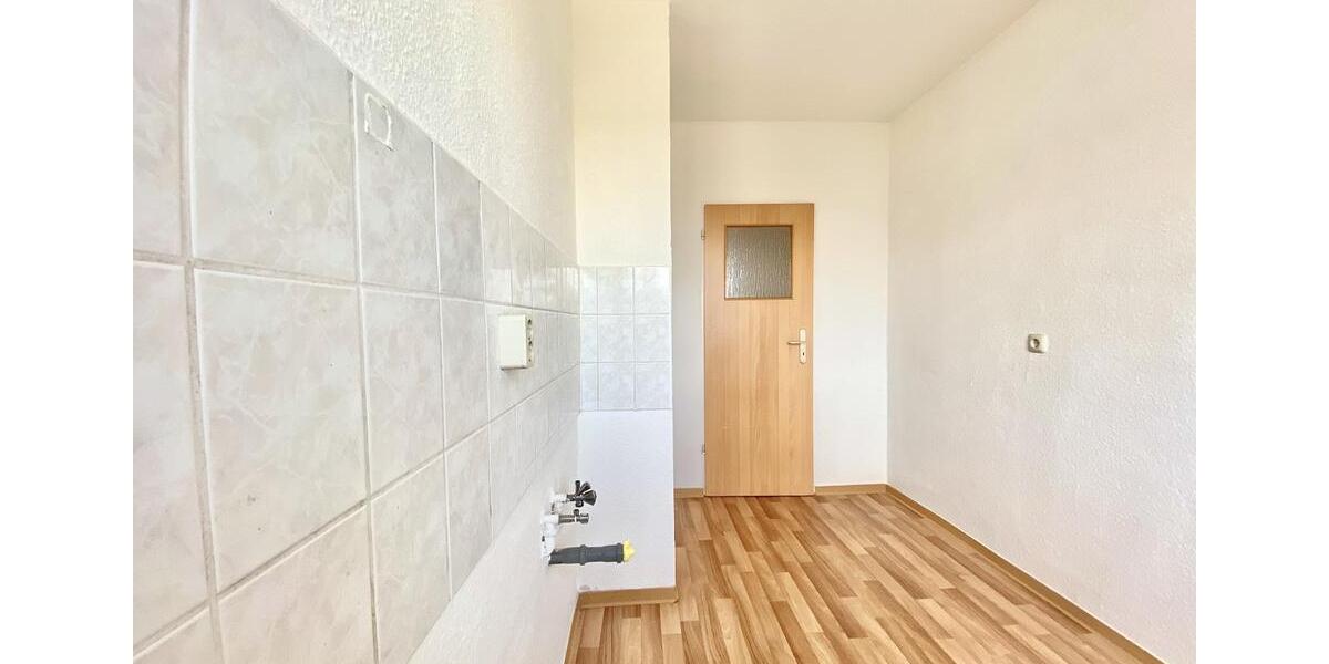 Etagenwohnung Plauen - 3 Zimmer, 60 m&sup2;, 328&euro; | Angebot:25887103