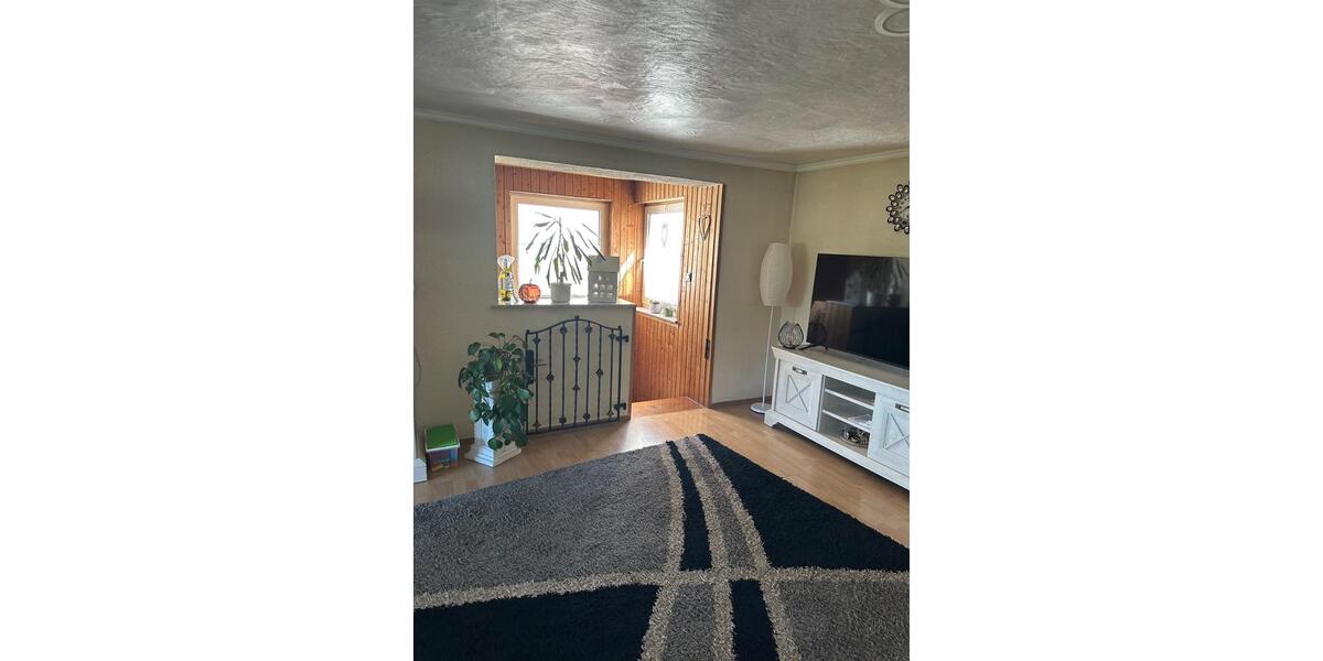 Doppelhaushälfte Hof Neuhof - 8 Zimmer, 160 m&sup2;, 110.000&euro; | Angebot:26649627